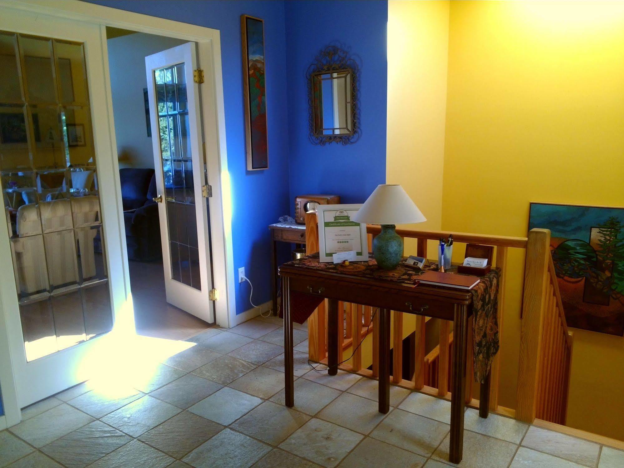Sechelt Inlet B&B Εξωτερικό φωτογραφία
